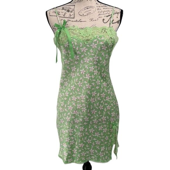Victoria's Secret Angels Lace Trim Slip Dress/Nightie Gown Green Floral Small - Picture 1 of 10